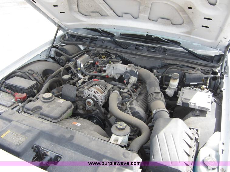 image for item B3194 2006 Ford Crown Victoria Police Interceptor