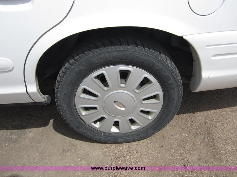 image for item B3194 2006 Ford Crown Victoria Police Interceptor