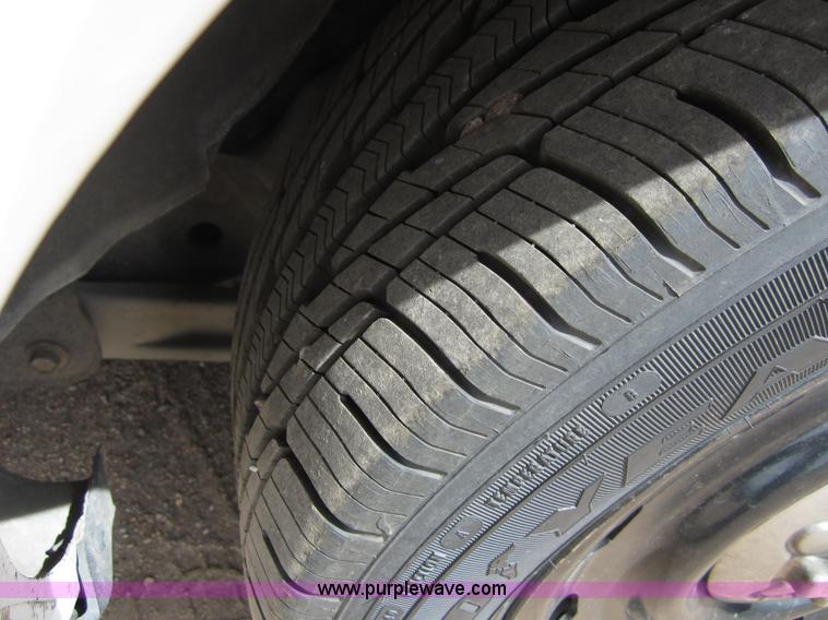 image for item B3195 2005 Ford Crown Victoria Police Interceptor