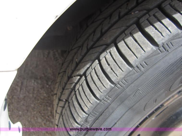 image for item B3195 2005 Ford Crown Victoria Police Interceptor