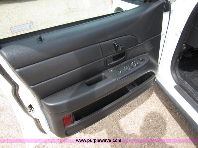 image for item B3196 2008 Ford Crown Victoria Police Interceptor