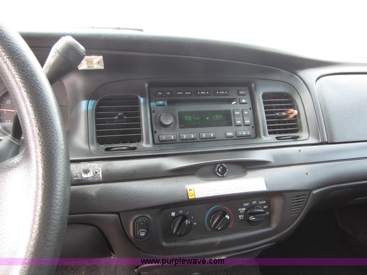 image for item B3196 2008 Ford Crown Victoria Police Interceptor