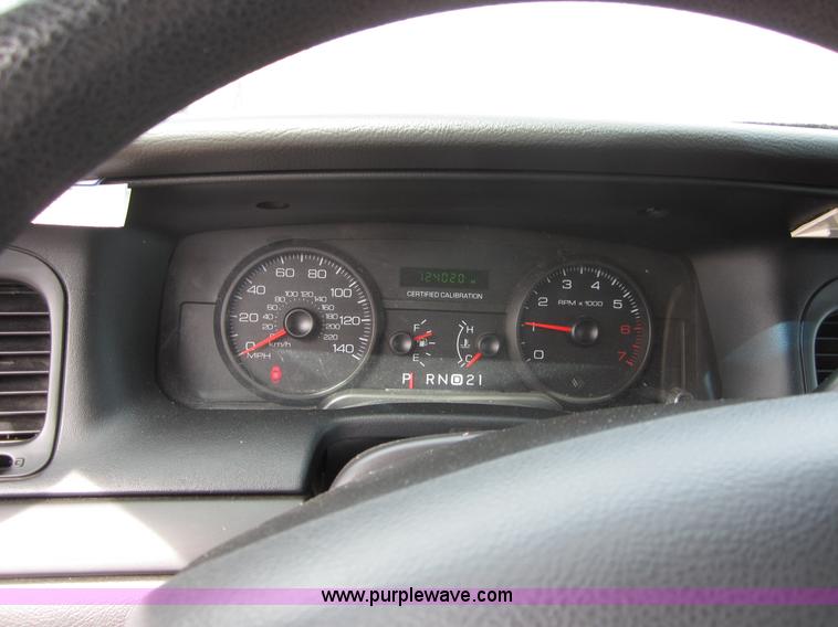 image for item B3196 2008 Ford Crown Victoria Police Interceptor