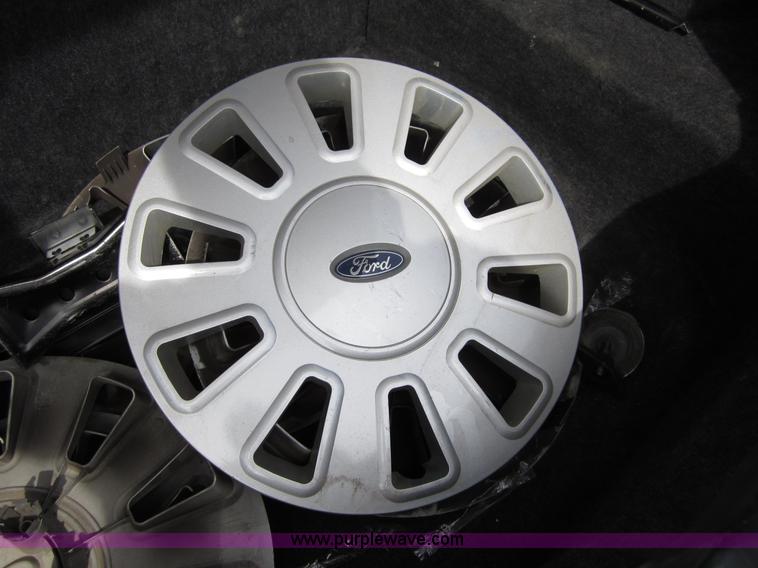 image for item B3196 2008 Ford Crown Victoria Police Interceptor