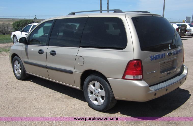 image for item B3197 2007 Ford Freestar mini van