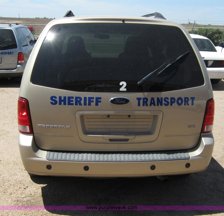 image for item B3197 2007 Ford Freestar mini van