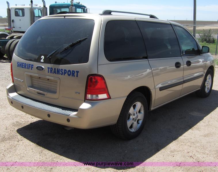 image for item B3197 2007 Ford Freestar mini van