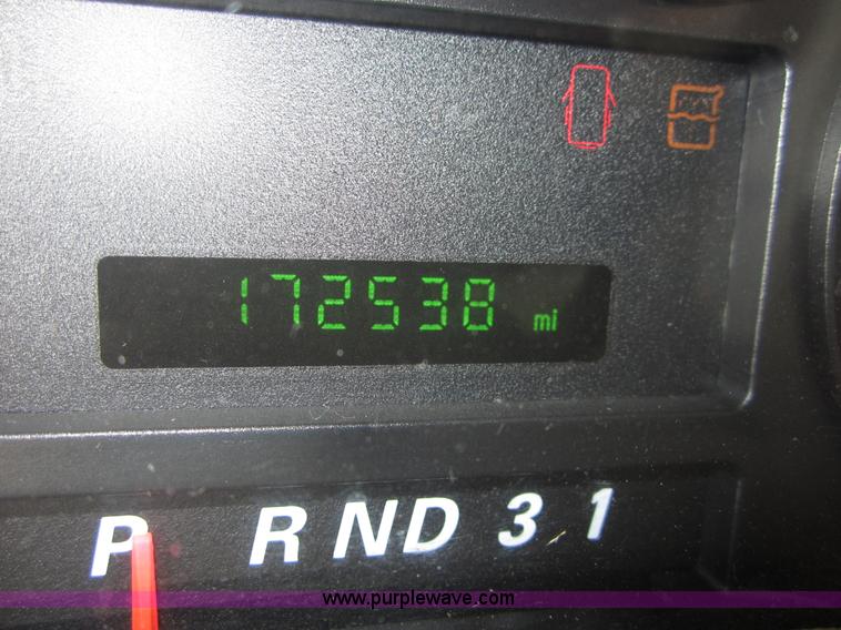 image for item B3197 2007 Ford Freestar mini van