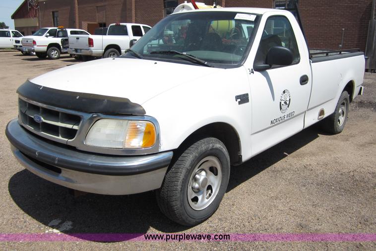 image for item B3199 1997 Ford F150 pickup truck