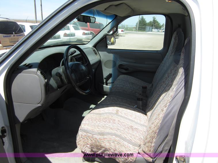 image for item B3199 1997 Ford F150 pickup truck