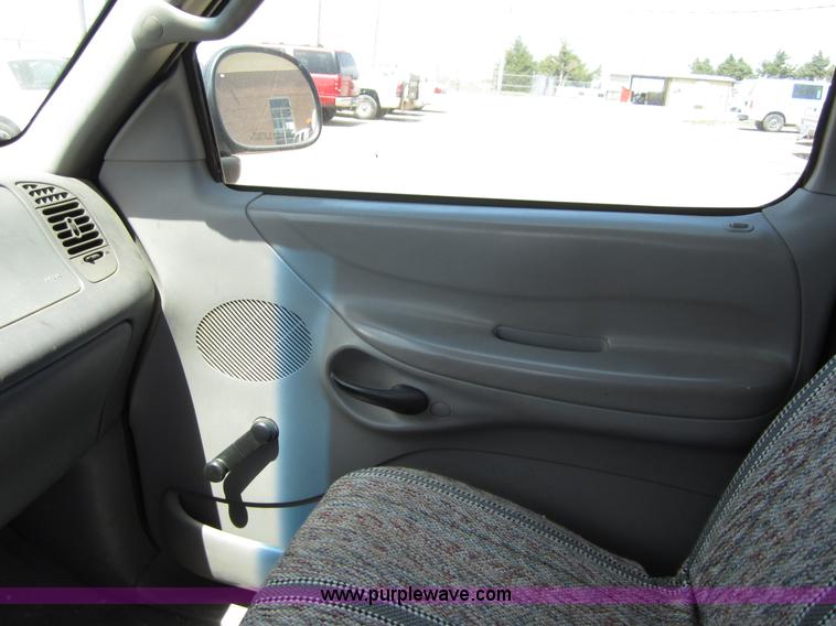 image for item B3199 1997 Ford F150 pickup truck