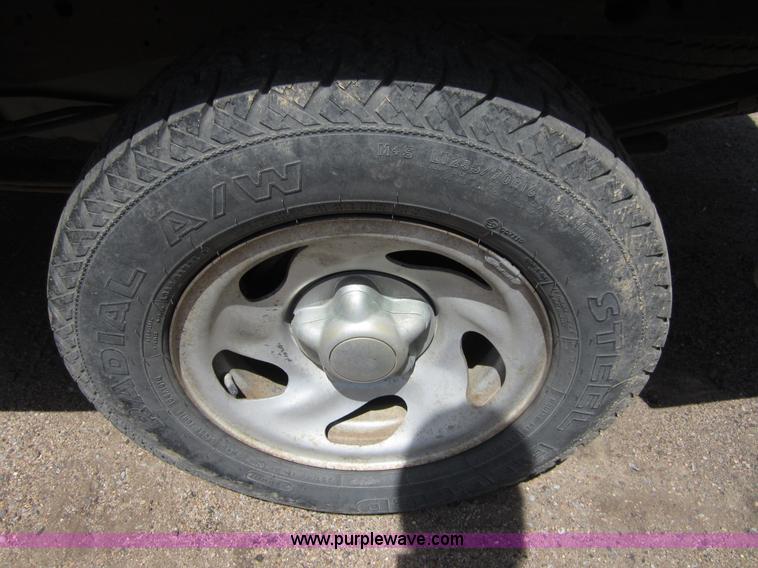 image for item B3199 1997 Ford F150 pickup truck