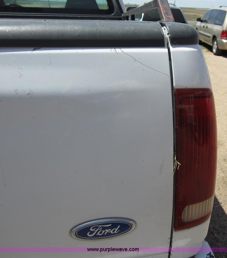 image for item B3199 1997 Ford F150 pickup truck