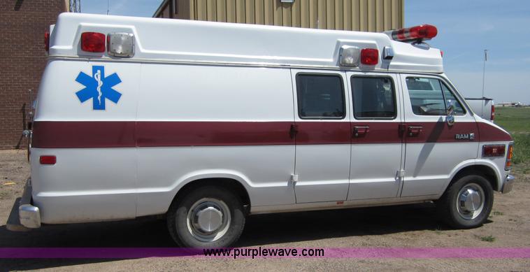 image for item B3211 1989 Dodge Ram B350 ambulance