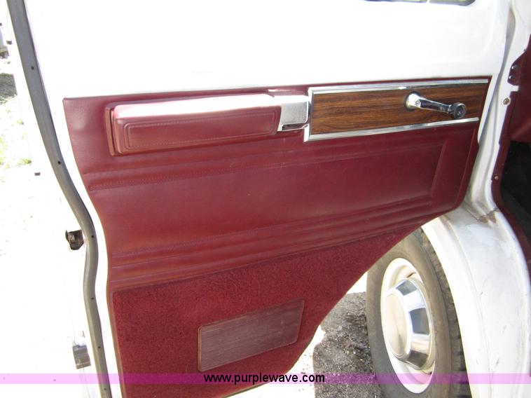 image for item B3211 1989 Dodge Ram B350 ambulance