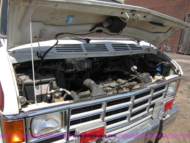 image for item B3211 1989 Dodge Ram B350 ambulance