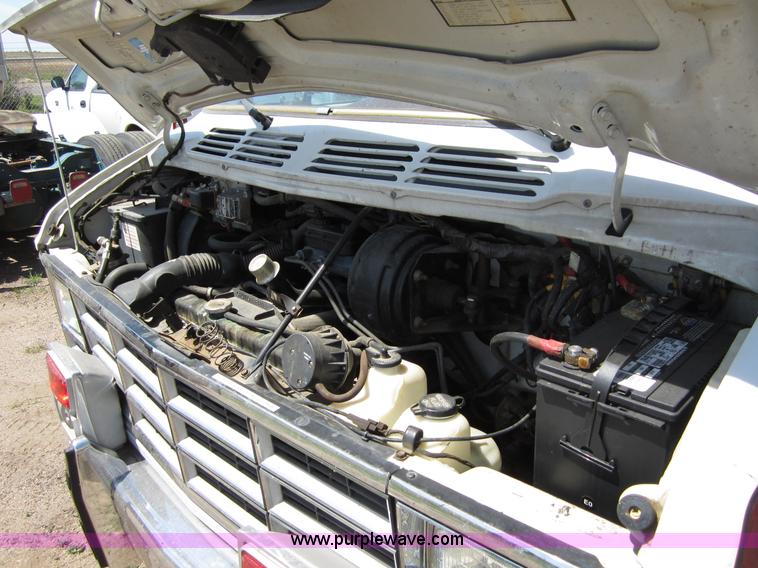 image for item B3211 1989 Dodge Ram B350 ambulance