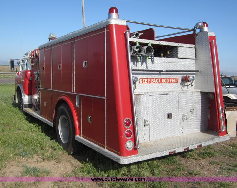 image for item B3232 1973 Ford 900 pumper fire truck