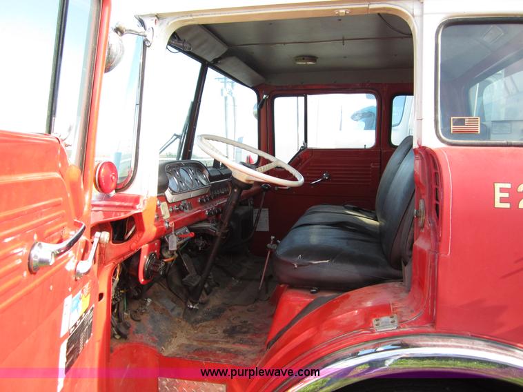 image for item B3232 1973 Ford 900 pumper fire truck