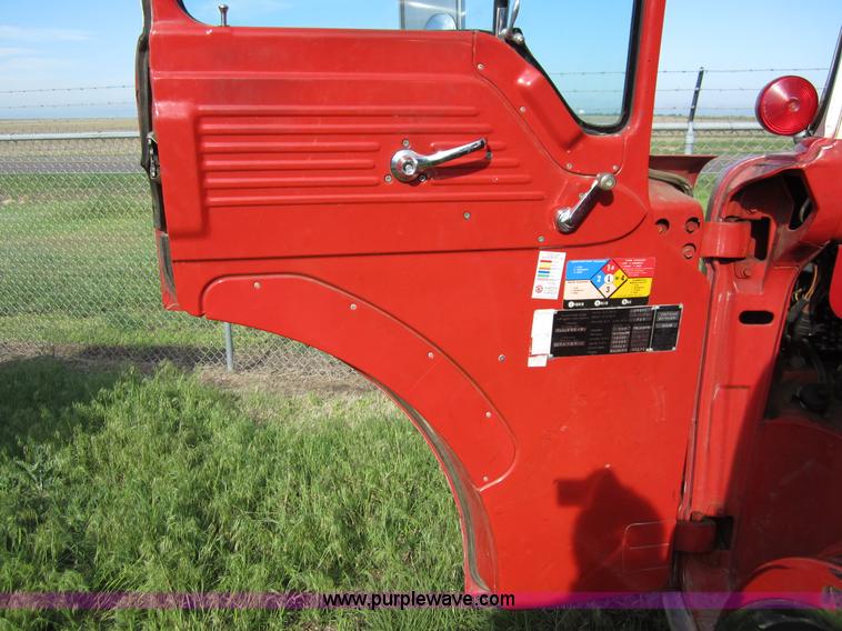 image for item B3232 1973 Ford 900 pumper fire truck