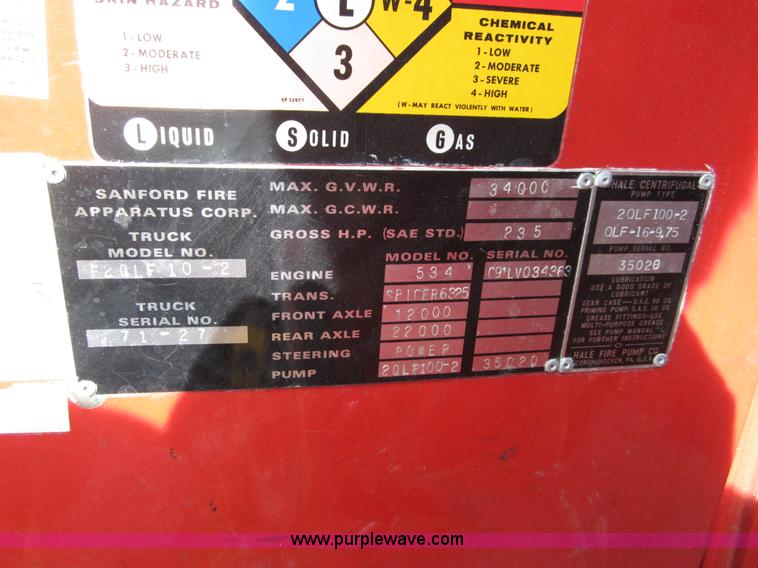 image for item B3232 1973 Ford 900 pumper fire truck