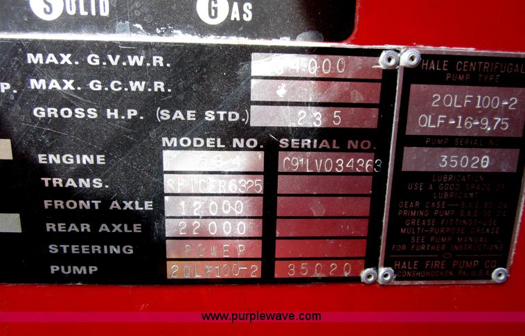 image for item B3232 1973 Ford 900 pumper fire truck