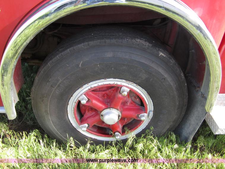 image for item B3232 1973 Ford 900 pumper fire truck