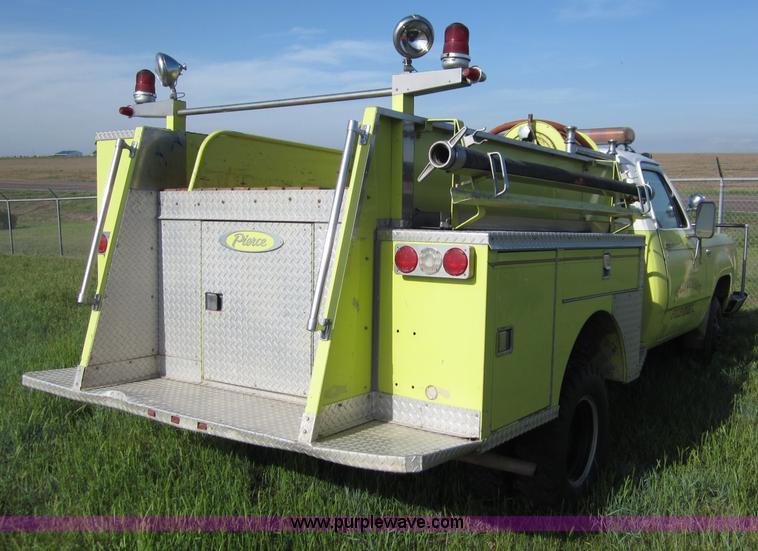 image for item B3233 1975 Dodge W30 mini pumper fire truck