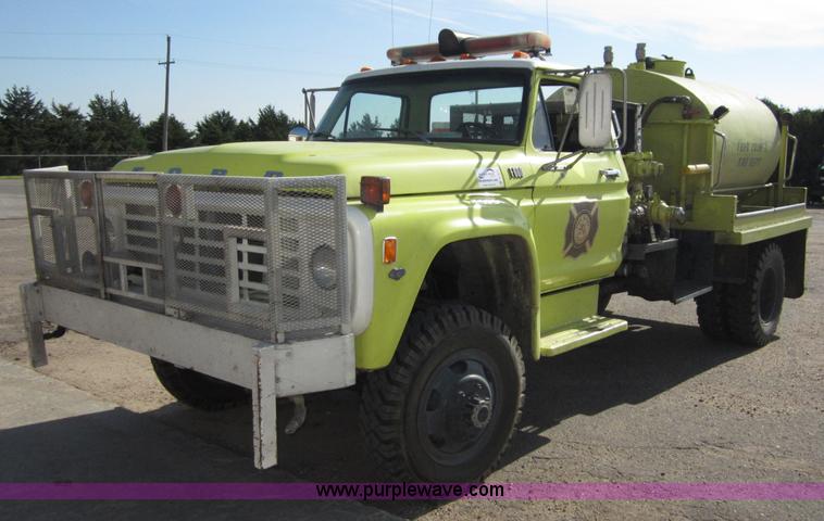 image for item B3234 1979 Ford F600 fire truck