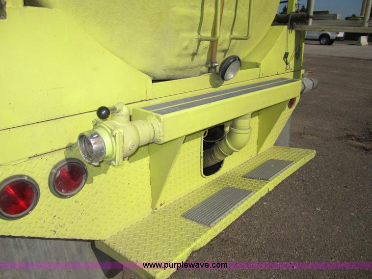 image for item B3234 1979 Ford F600 fire truck