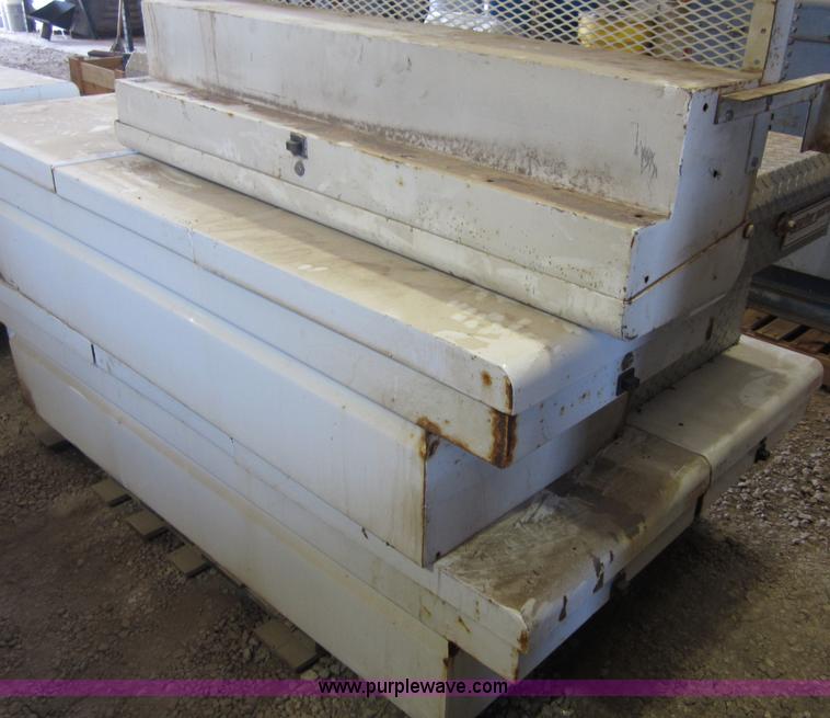 image for item B3241 (4) cross toolboxes