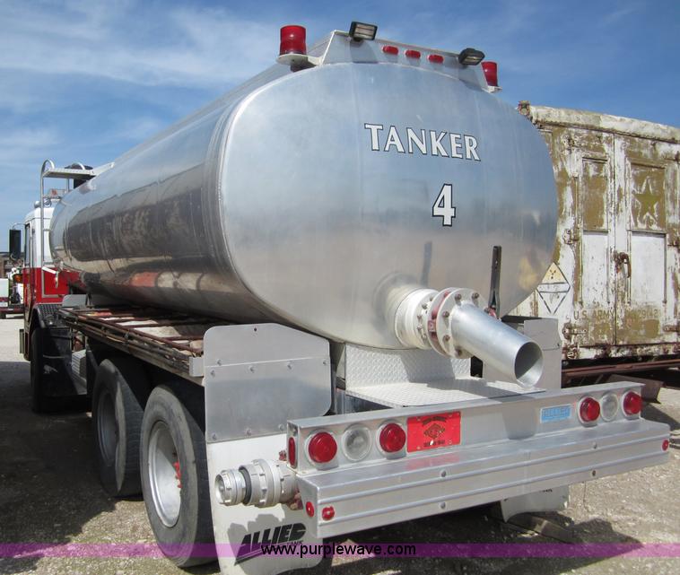 image for item B3256 1979 Kenworth tanker fire truck