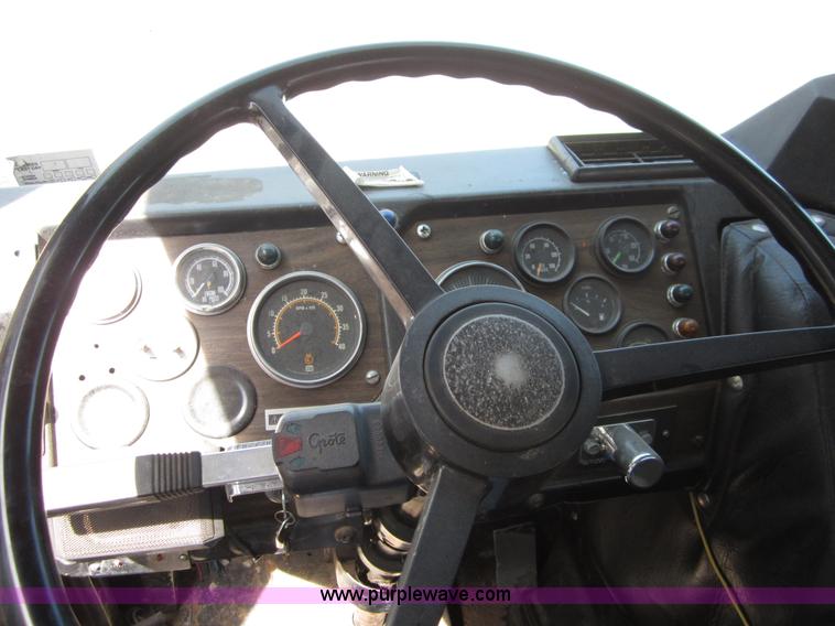 image for item B3256 1979 Kenworth tanker fire truck