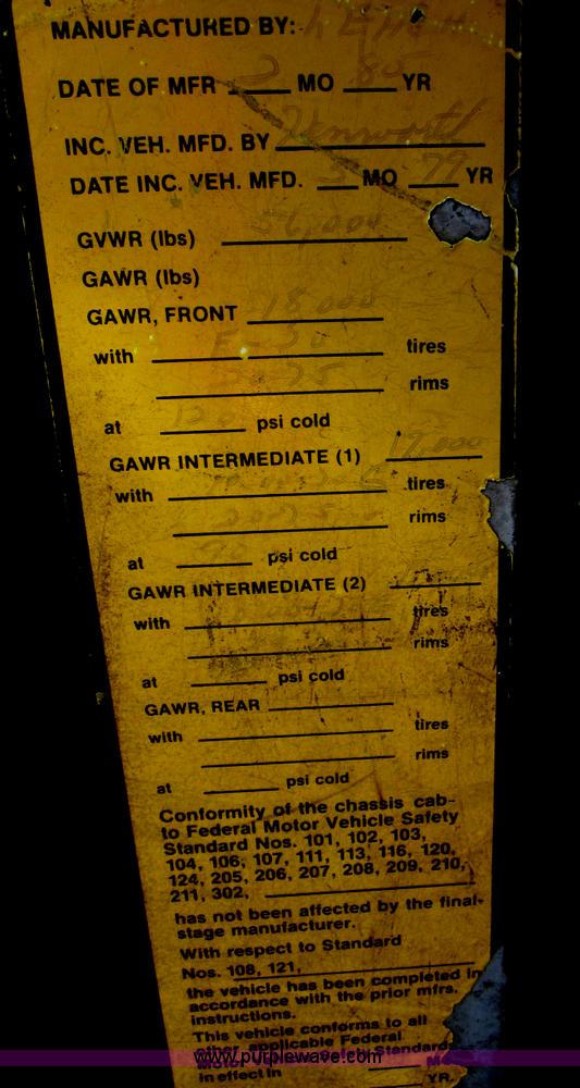 image for item B3256 1979 Kenworth tanker fire truck