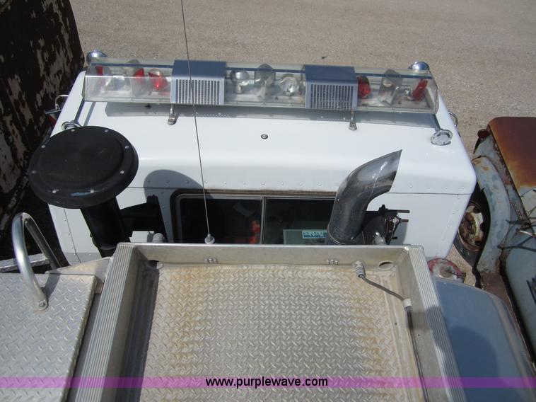 image for item B3256 1979 Kenworth tanker fire truck