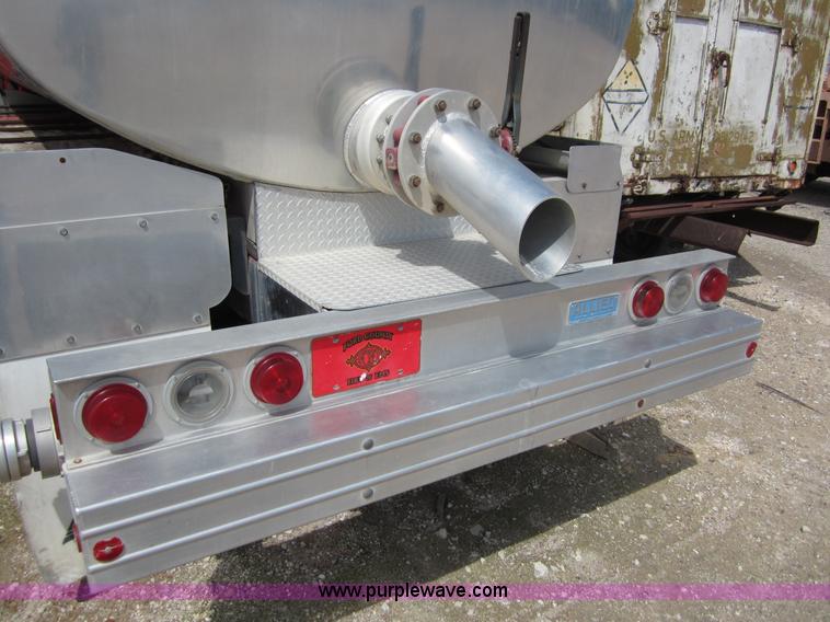 image for item B3256 1979 Kenworth tanker fire truck