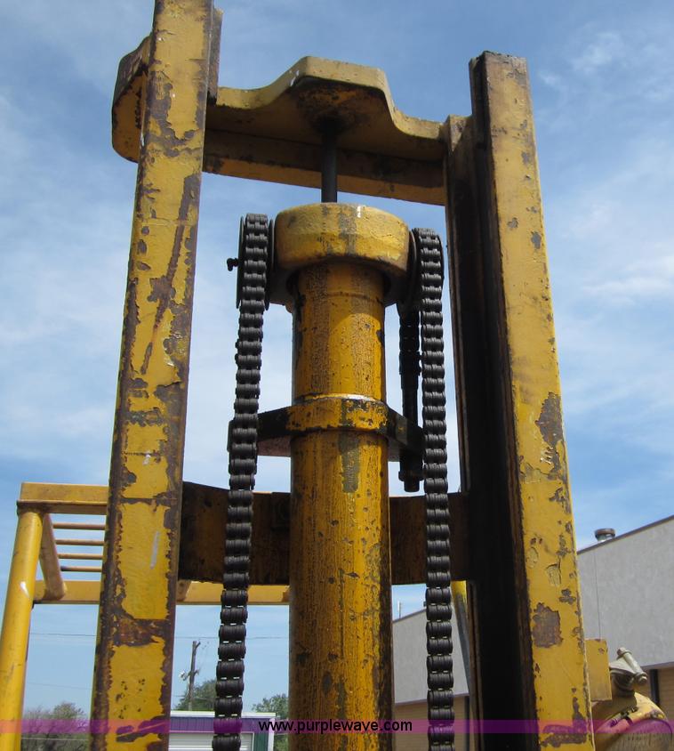 image for item B3257 Baker 6,000 lb forklift
