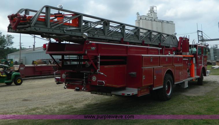 image for item B3672 1973 American LaFrance 100' ladder truck