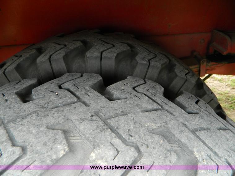 image for item B3672 1973 American LaFrance 100' ladder truck