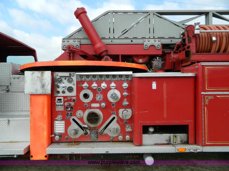 image for item B3672 1973 American LaFrance 100' ladder truck