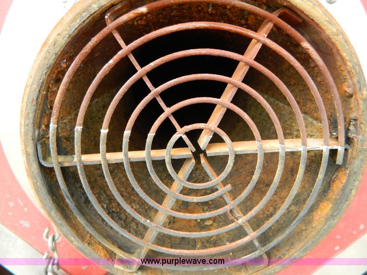 image for item B3672 1973 American LaFrance 100' ladder truck