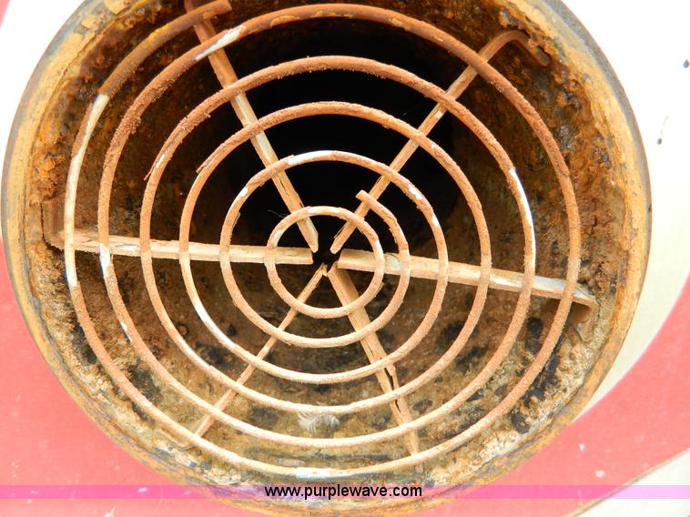 image for item B3672 1973 American LaFrance 100' ladder truck