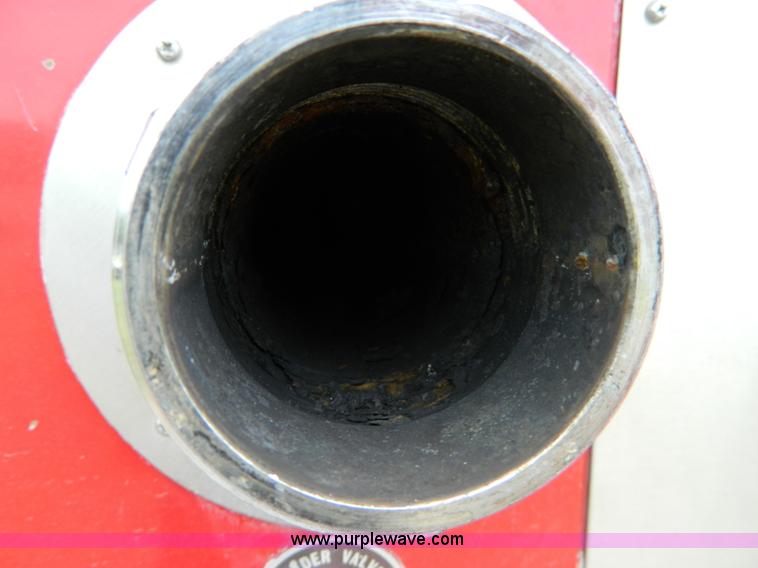 image for item B3672 1973 American LaFrance 100' ladder truck