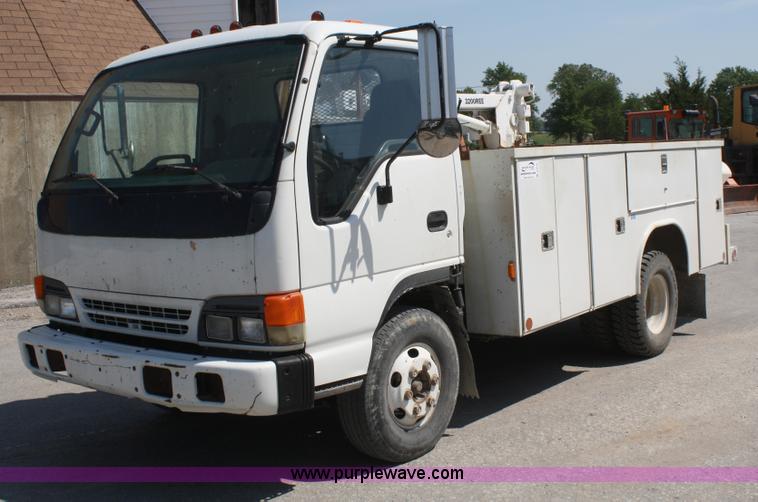 image for item B6741 1998 Isuzu service truck