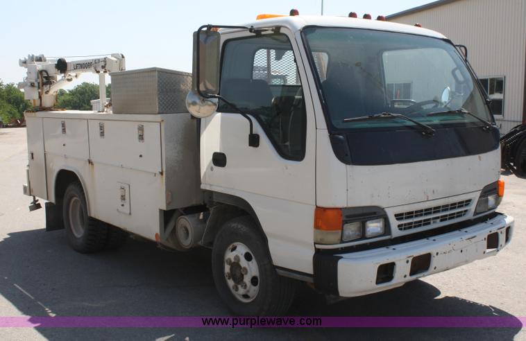 image for item B6741 1998 Isuzu service truck