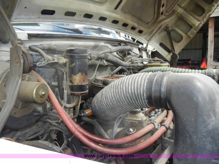 image for item D4081 1987 Ford F700 dump truck