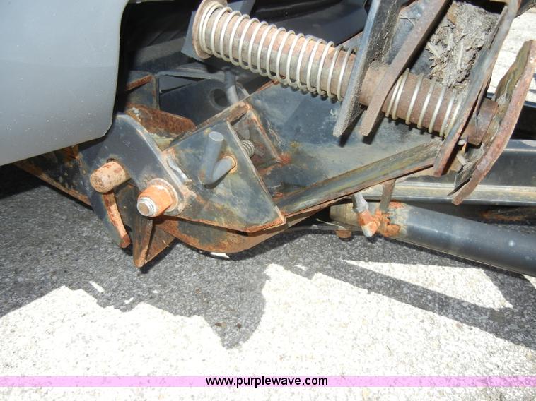 image for item D4082 2003 GMC 3500 dump bed pickup truck