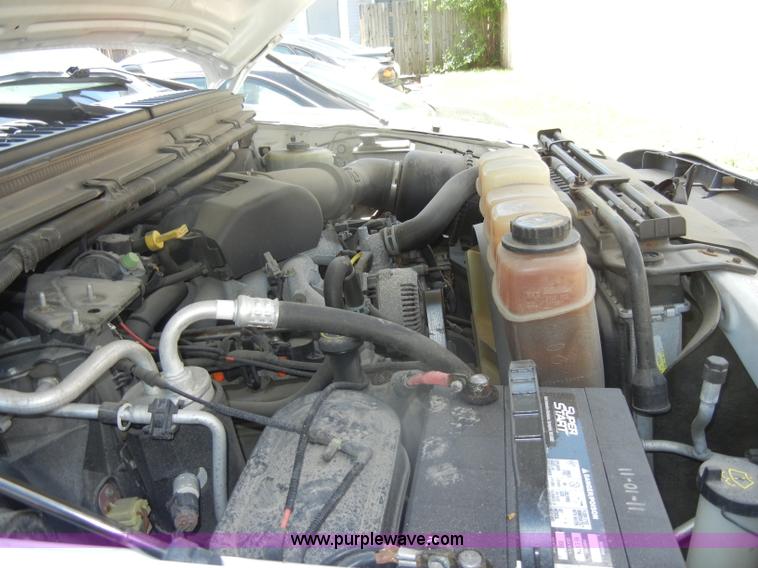 image for item D4083 2000 Ford F250 Super Duty XL pickup truck