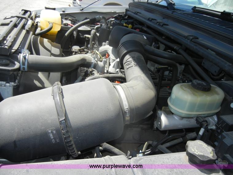 image for item D4084 2001 Ford F250 Super Duty XL pickup truck