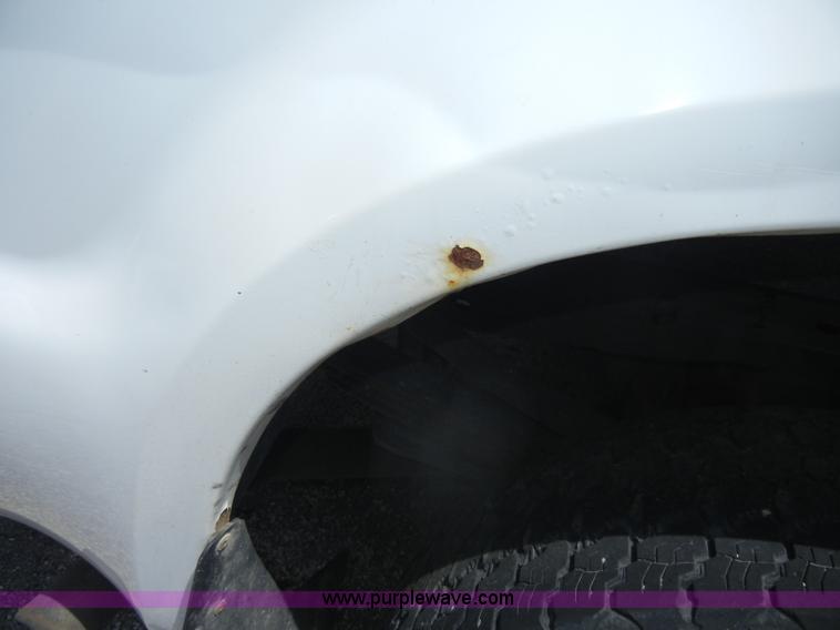 image for item D4084 2001 Ford F250 Super Duty XL pickup truck